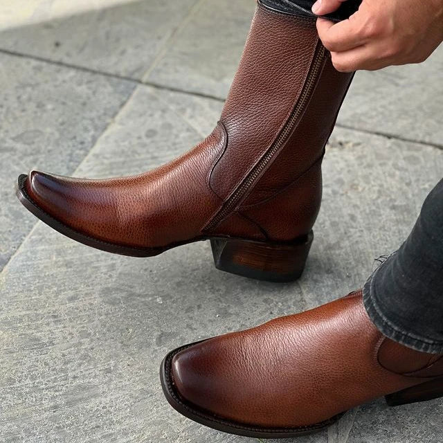 Kit Bota Maverick 2.0 Masculino de Cuero Legítimo + 3 REGALOS: Cinturón, Sombrero y Cartera